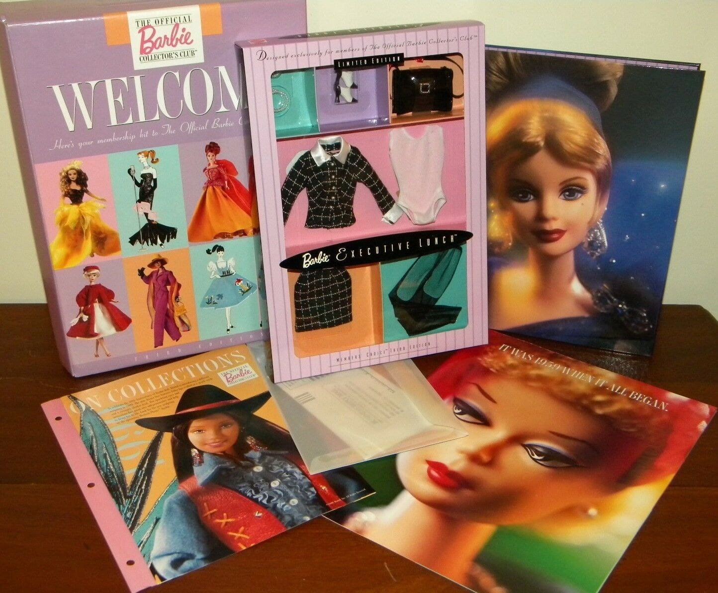 Barbie Fan Club Kit with Executive Lunch™ Fashion Susans Shop of Dolls