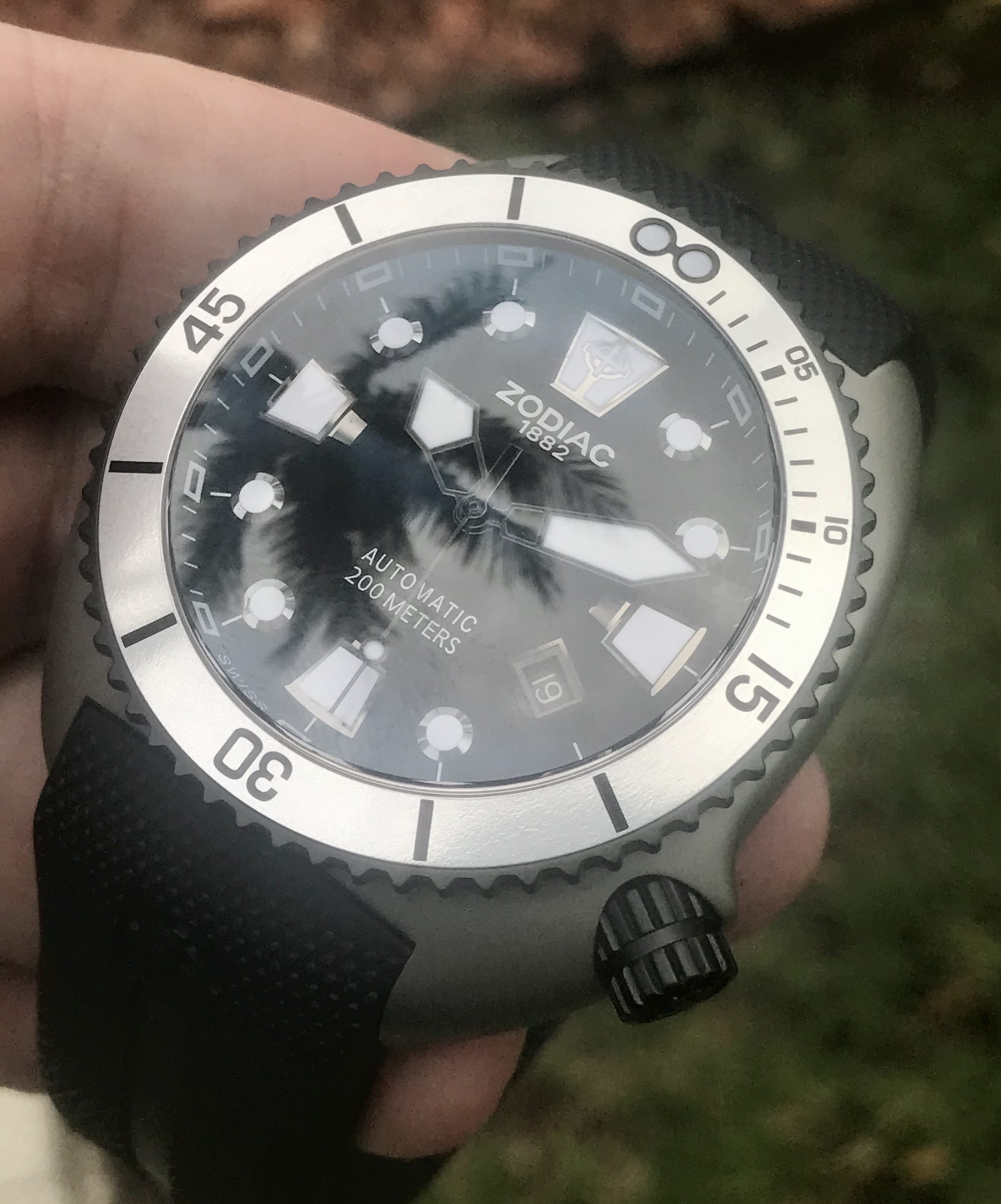 Brand New Zodiac Oceanaire Limited Edition Swiss Automatic Anthracite