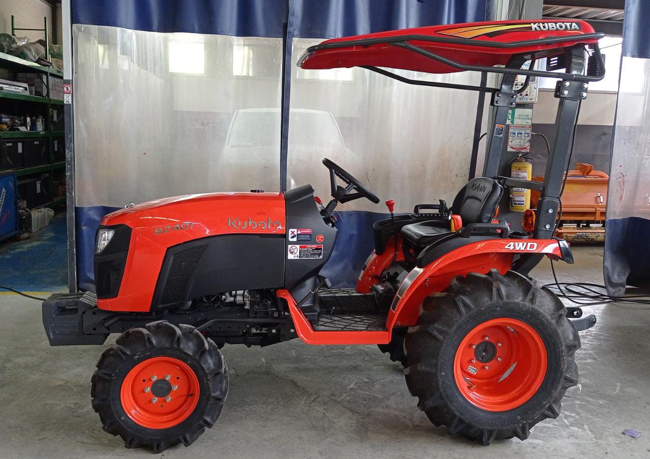 KUBOTA B2401 SU TRACTOR SAS