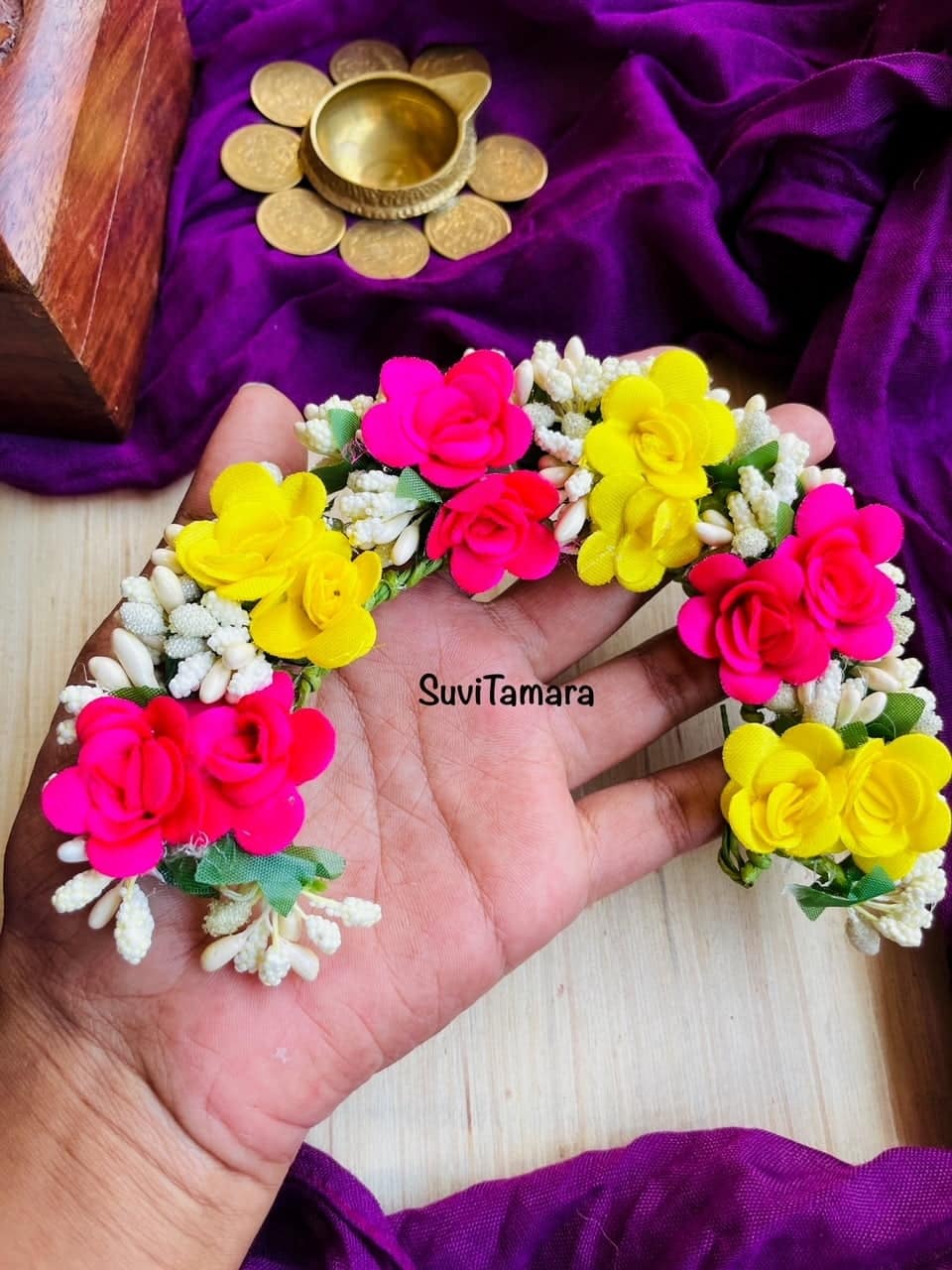 Yellow Pink Rose Artificial Hair Veni Suvitamara