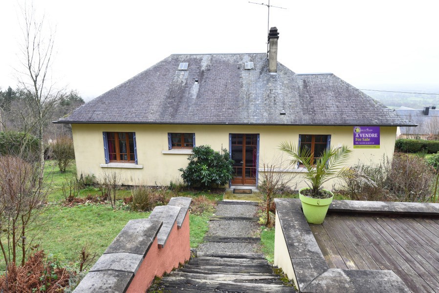 Detached bungalow with views over the Normandy countryside Suzanne in