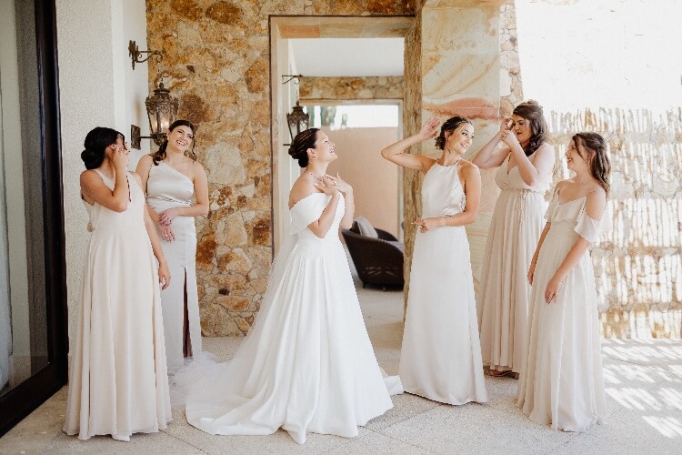 Timeless Elegance,The Old Money Bridal Style Trend Suzanne Morel