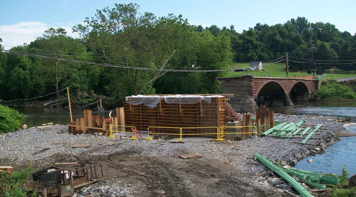 T690 (Duke St.) Dauphin County (Hummelstown, PA) Susquehanna Valley