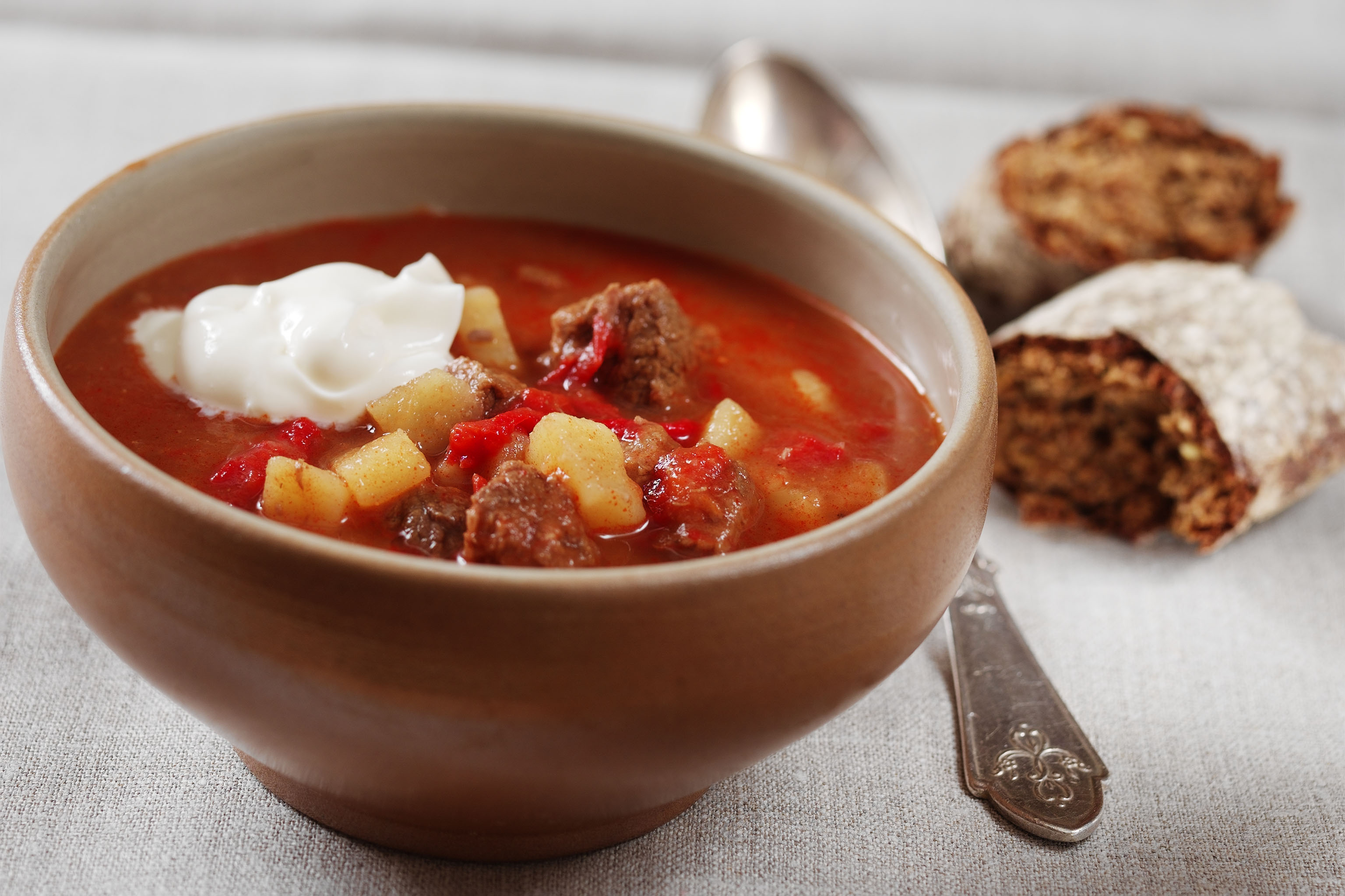 Gulaschsoppa Med Yoghurt | Svenskt Kött
