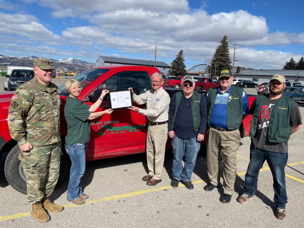 Manager of Afton Bomgaars, Stephanie Palmer, wins ESGR award for her support for her employee