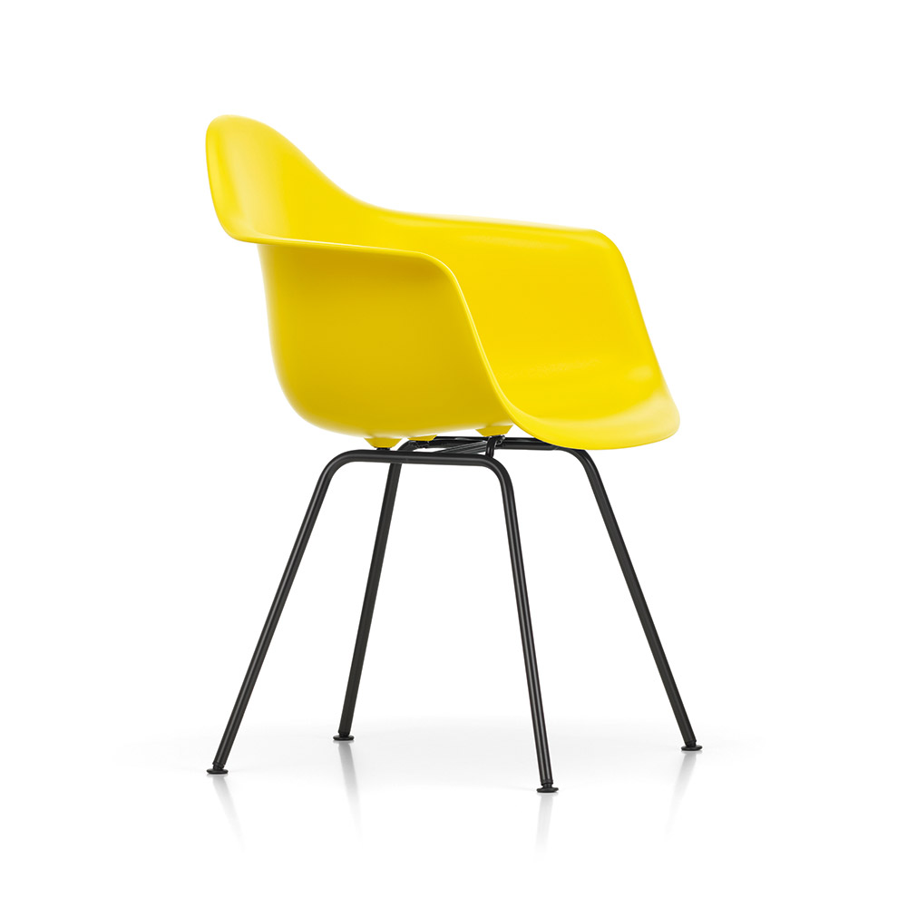 Vitra Eames Plastic Armchair DAX Pulverlakeret Vitra Casanova