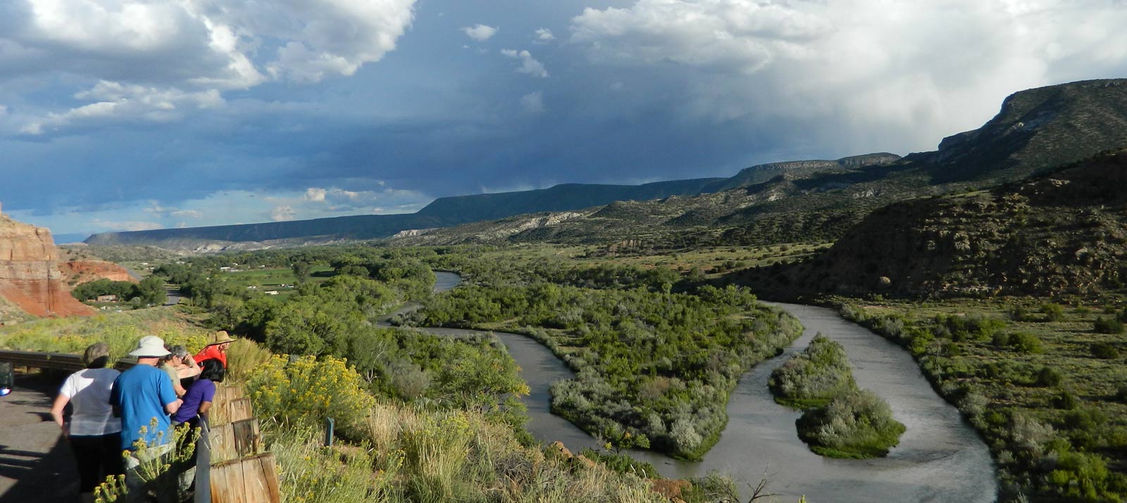 Custom group tours scavenger hunts Santa Fe