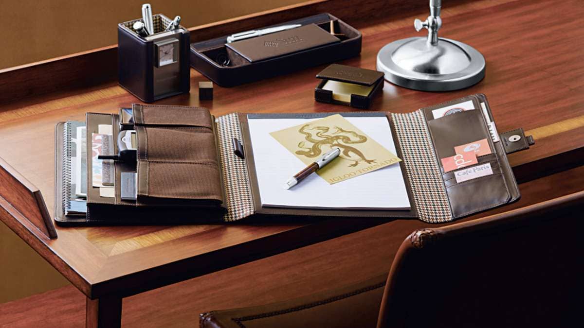 24 Luxury Promotional Products & HighEnd Corporate Gifts