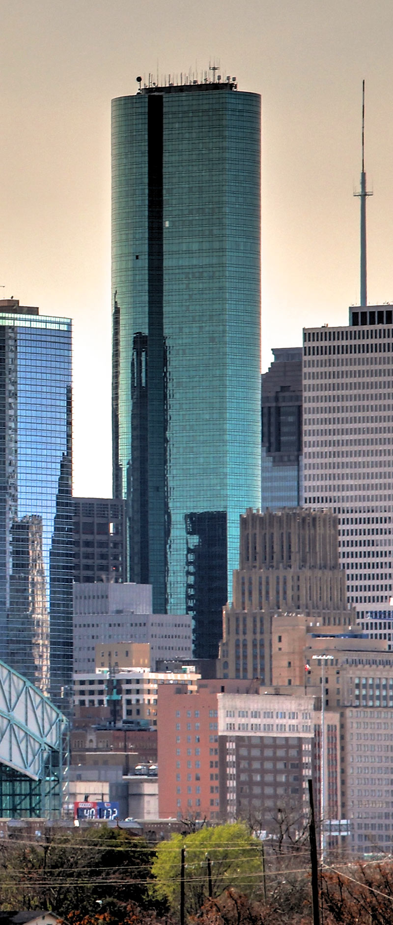 Shaking at the Top of a Houston Skyscraper in the Middle