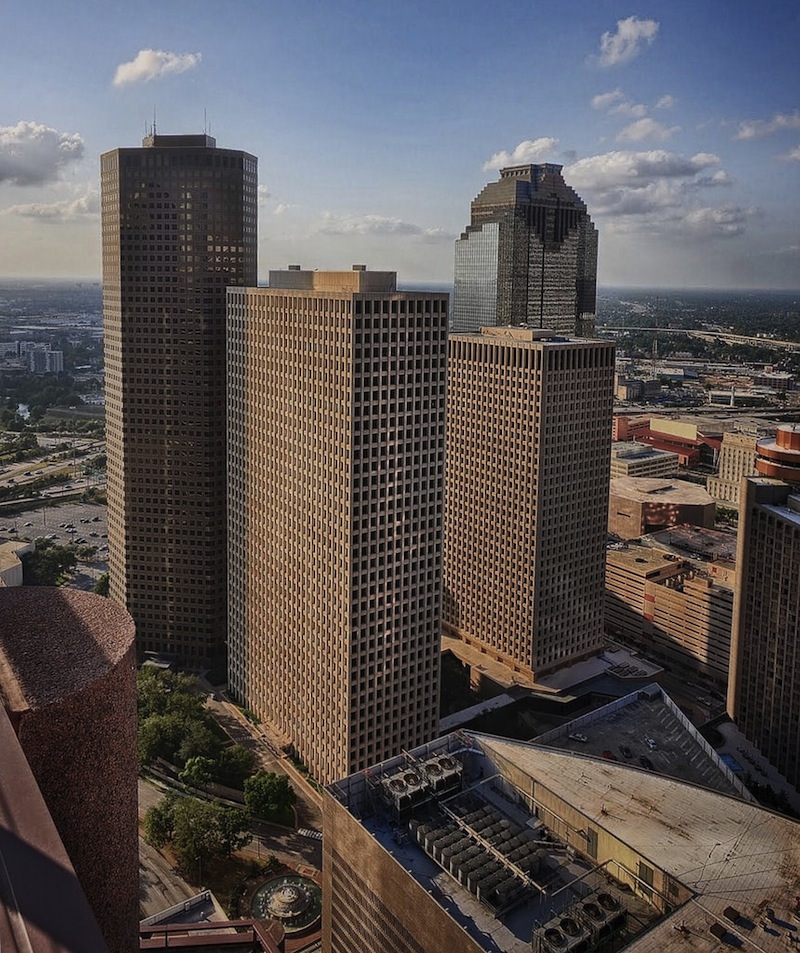 SkyHouse River Oaks MoveIn Ready; A New Dining Option at the Dr Gleem’s Car Wash Swamplot