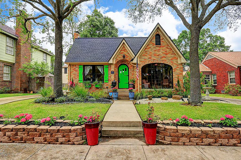 Swamplot Sponsor This 1934 MulticolorBrick Idylwood Bungalow Swamplot