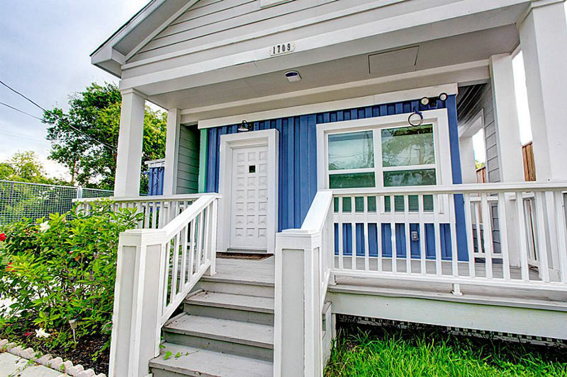 HalfMasked DoubleWide Shipping Container House Up for Sale in Fifth Ward Swamplot
