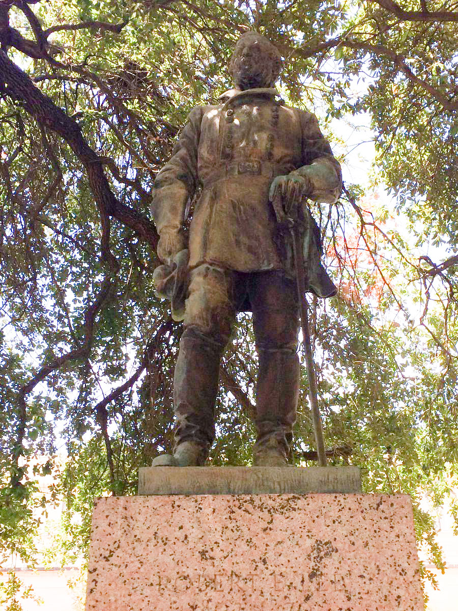 The Great Texas Confederate Statue Roundup Swamplot