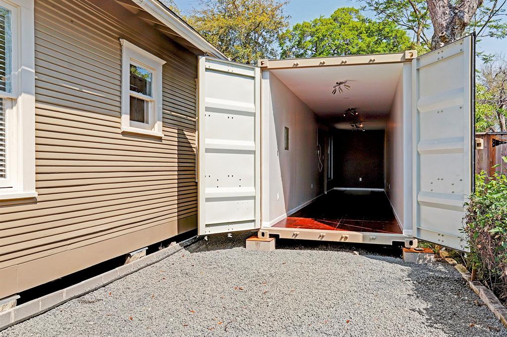 The Recycled Glass Driveway at the Cordell Shipping Container House