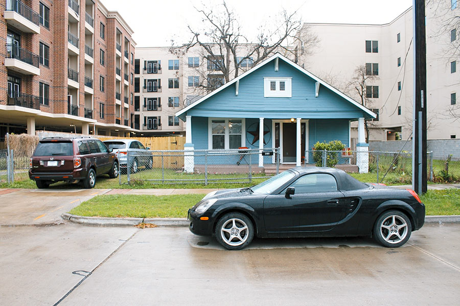 Allston St. Skeleton House Vanishes from the Armpit of Its Encircling
