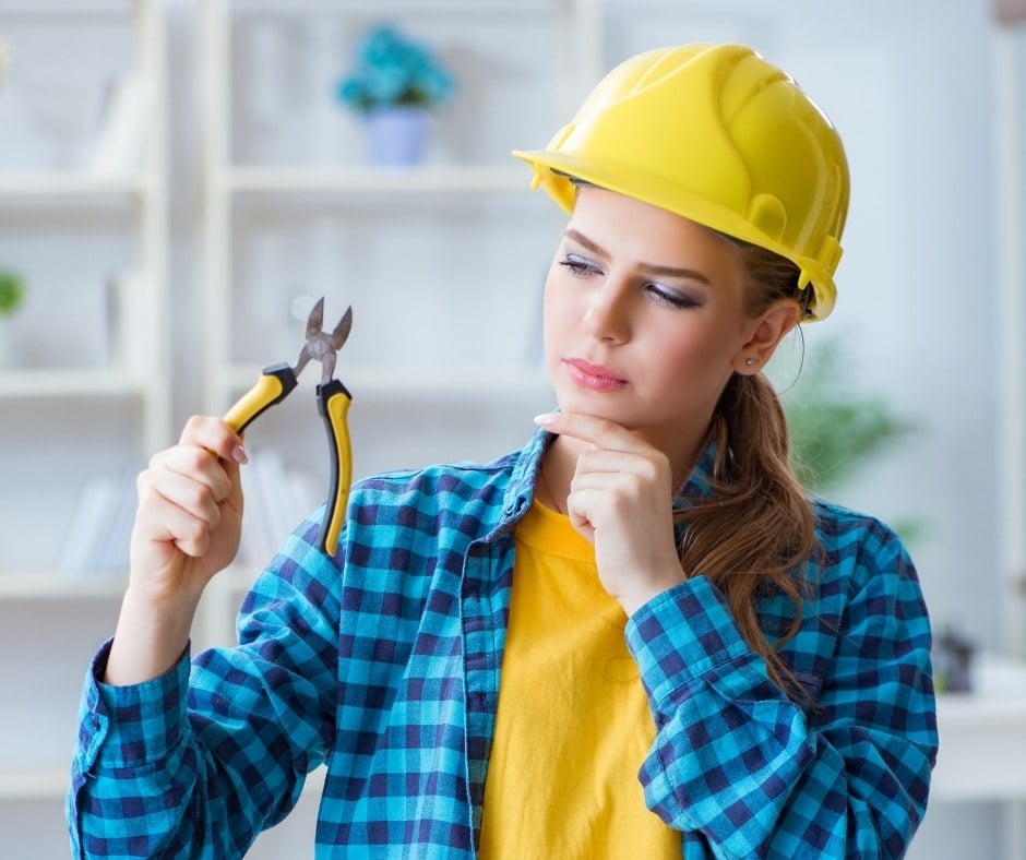 How to Tighten a Loose Recliner