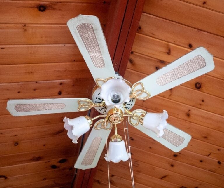 Are Ceiling Fan Blades Universal?