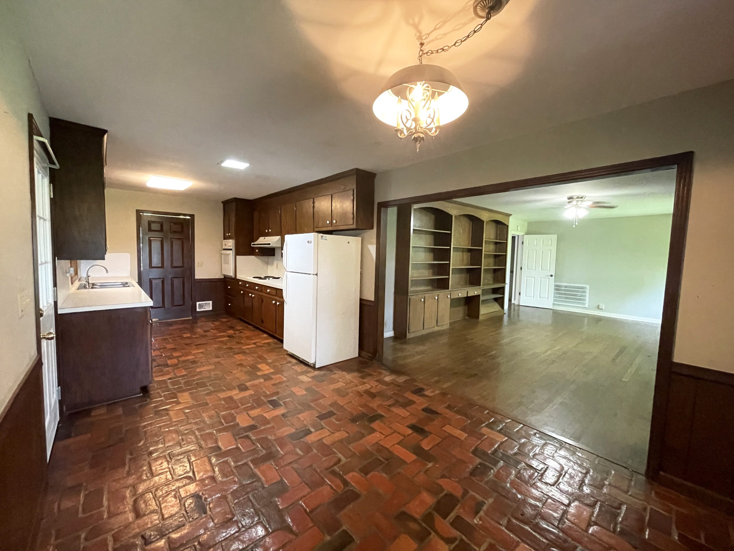 7094 Vaughn Rd. Swanson Developments