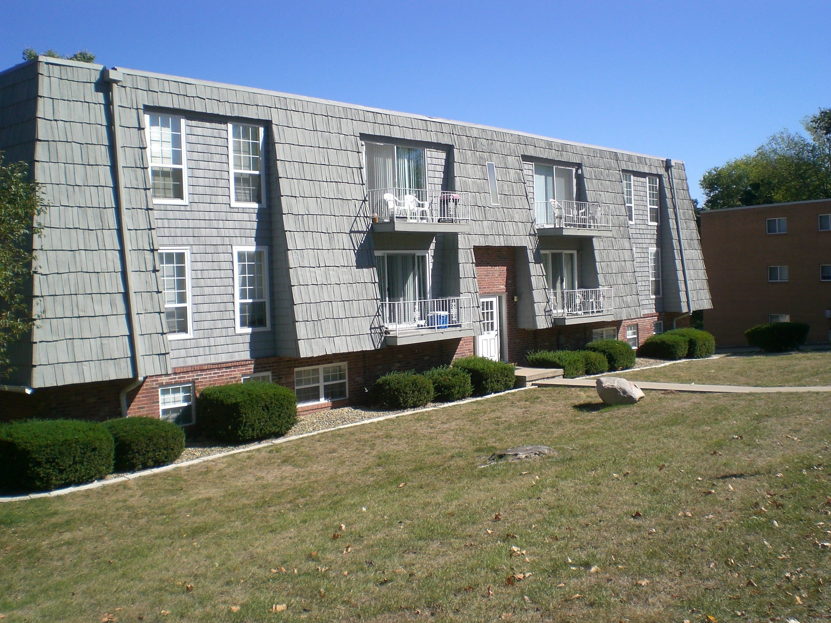 198 198 N 35th Court Apartment 7 Swartz Properties Decatur, Illinois