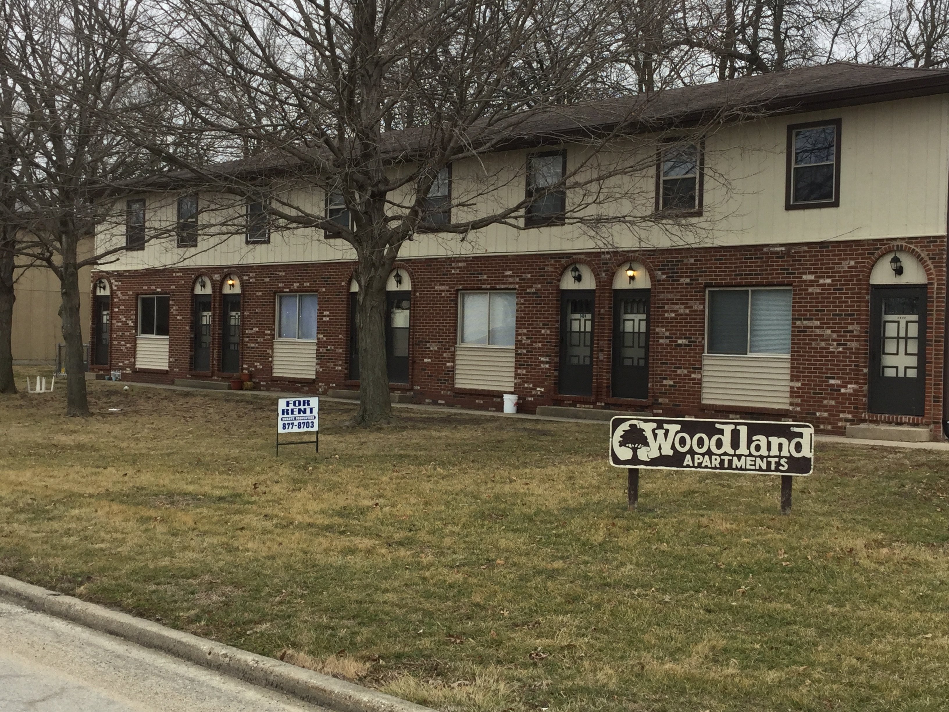 560 1406 Woodland Drive Swartz Properties Decatur, Illinois