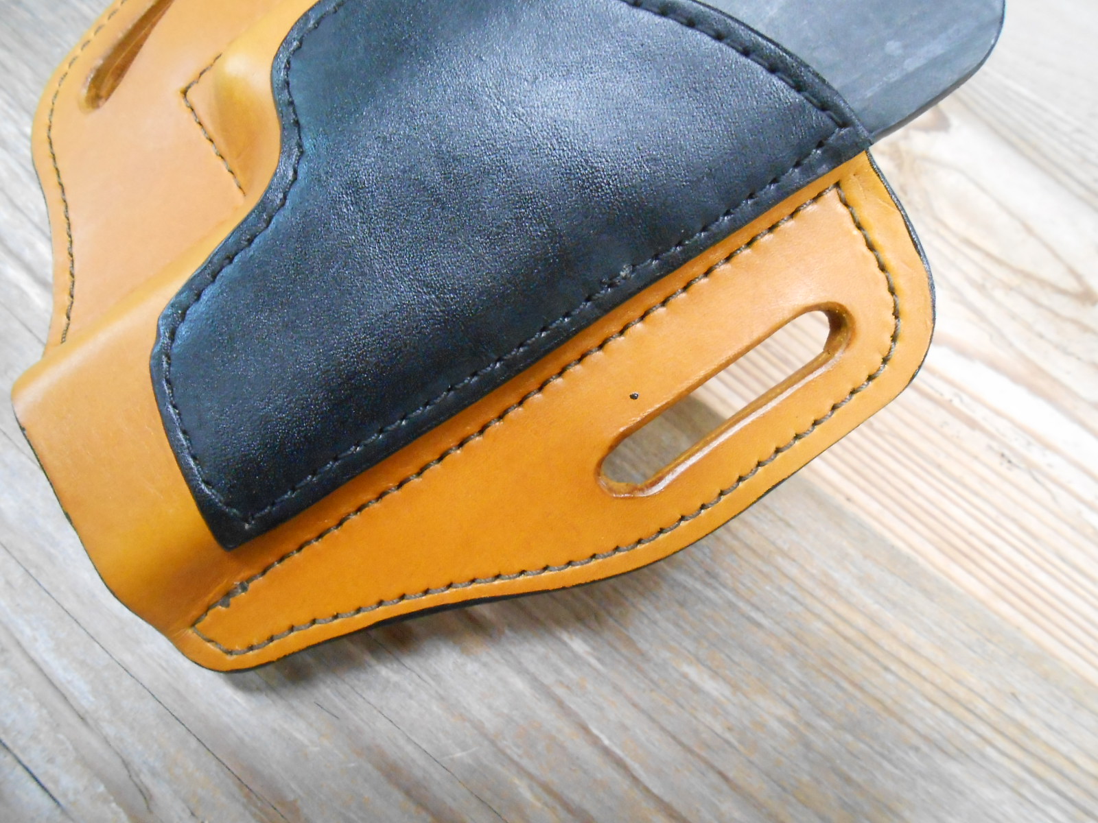 “Pancake” Holster for Glock 17, 19 and Glocks with similiar slides