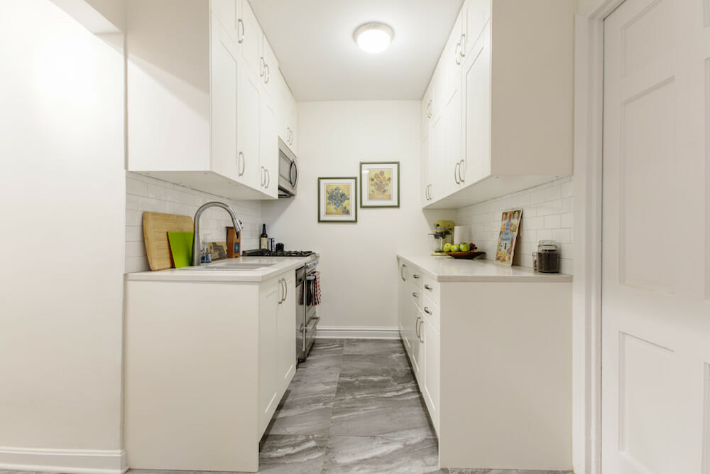 A Kitchen in Queens Maxes Out Its Footprint