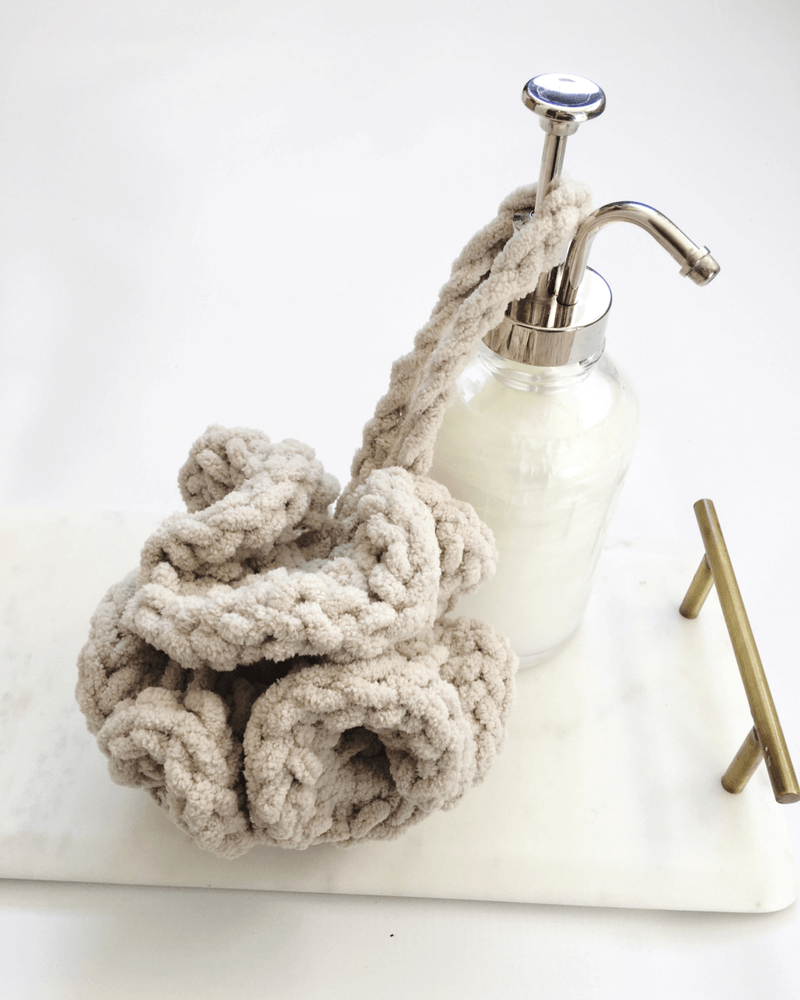 A Quick Crochet Bath Pouf Pattern That Makes A Great DIY Gift