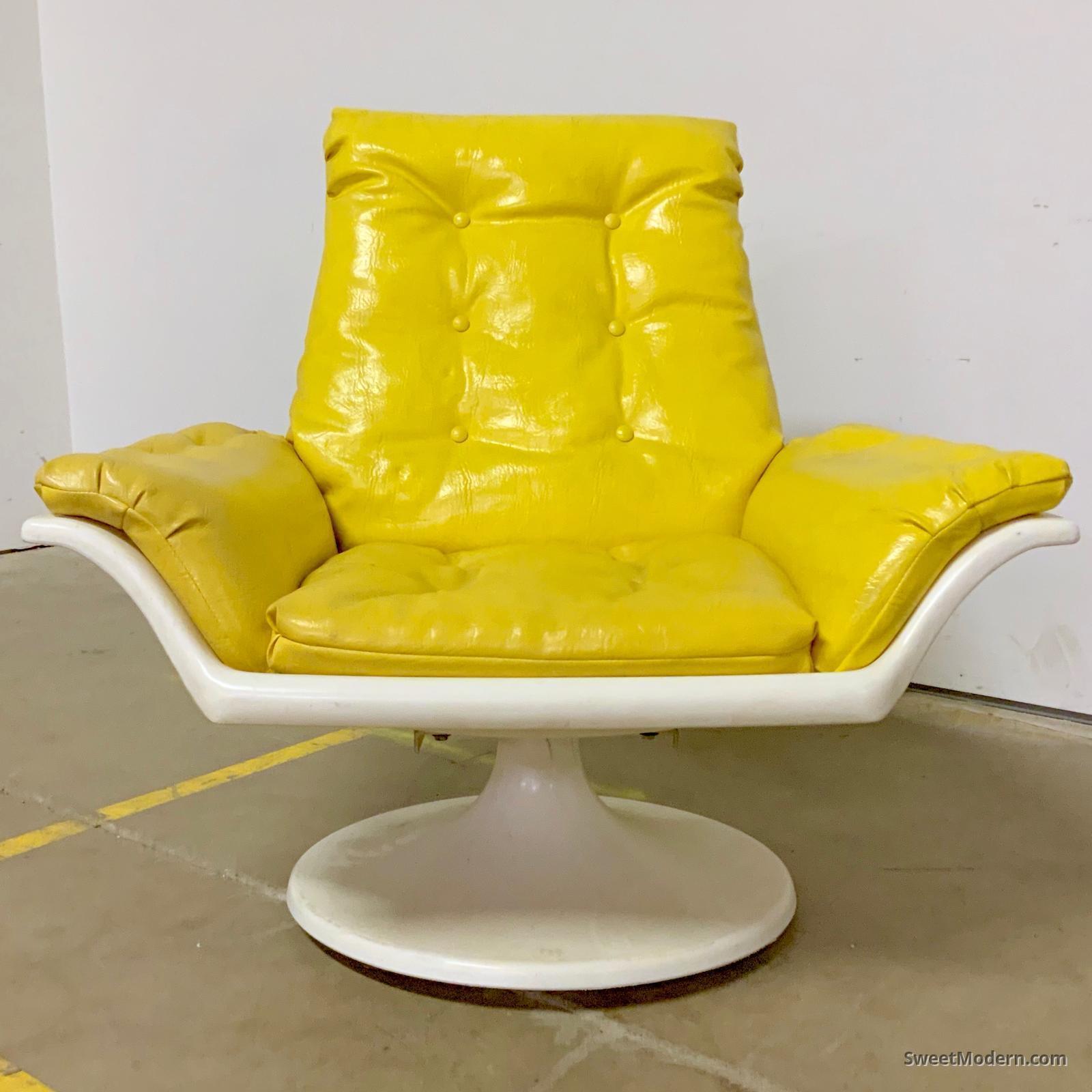 Space Age Swivel Tulip Lounge Chair Vintage MCM Chairs & Chaises For