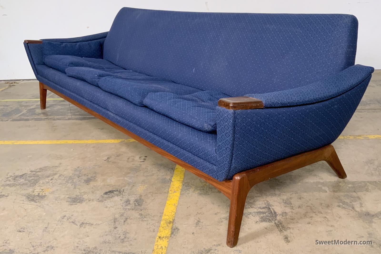Mid Century Modern Sofas