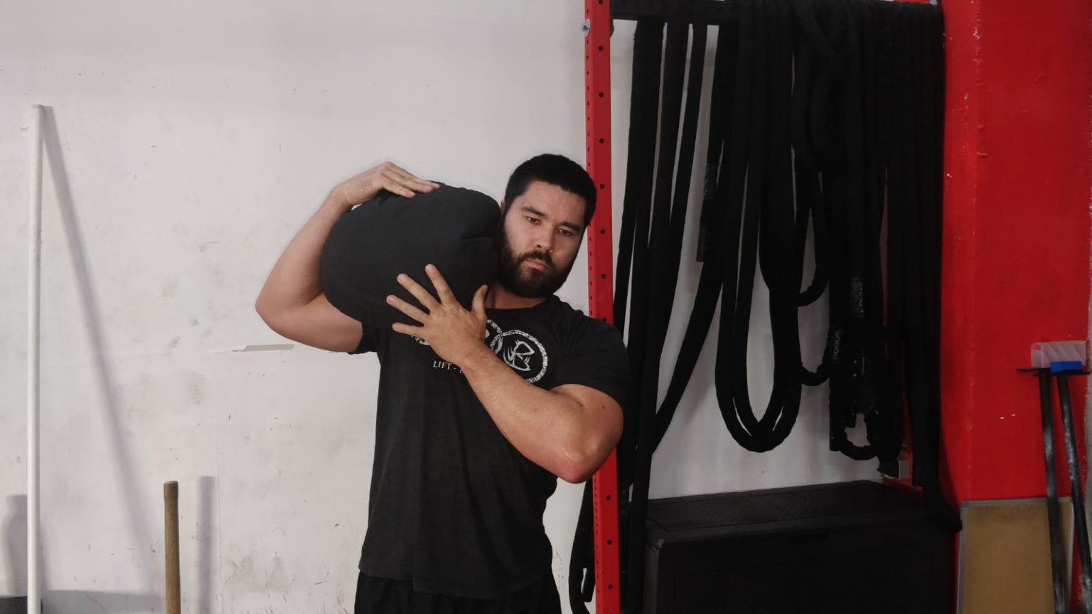 3 Best Sandbag Exercises For BJJ & Grapplers And Benefits Sweet