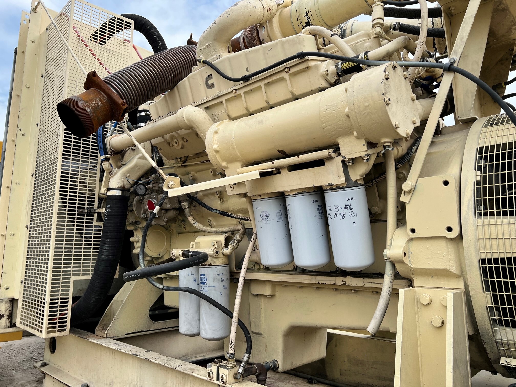 Used Cummins 600kW Diesel Generator 600 268036