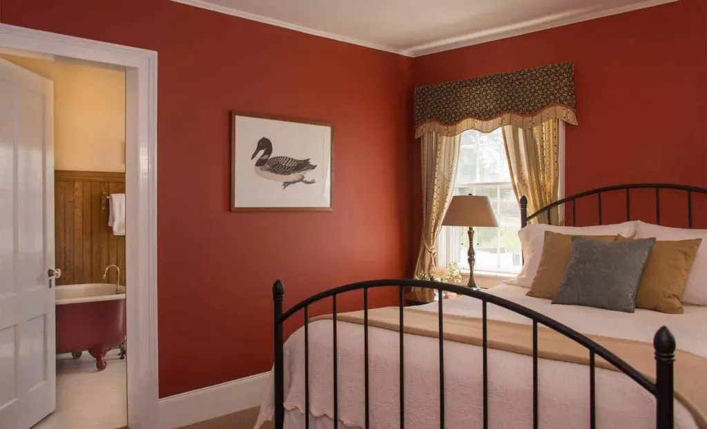Charming Country Inn Located in Middlebury, VT