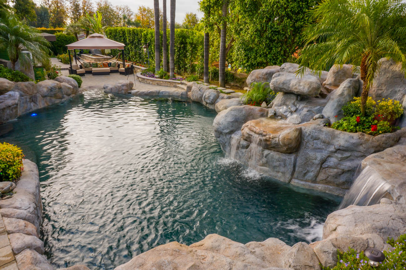 Rock Pools Blue Water Pools and Spas