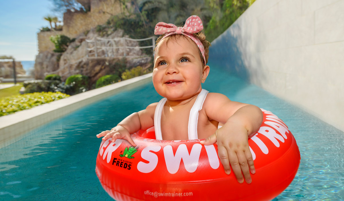 Best baby swimming float SWIMTRAINER Singapore