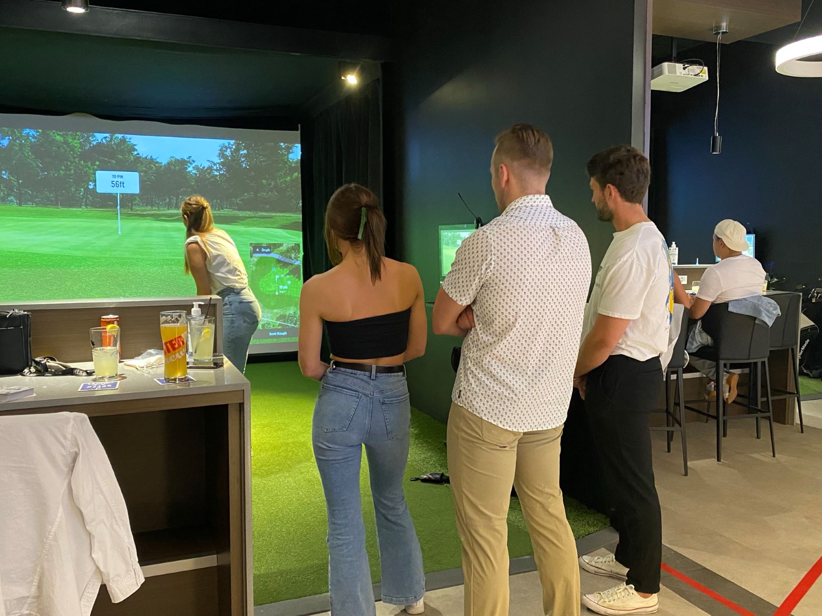 What is Indoor Golf? Swing Golf Lounge