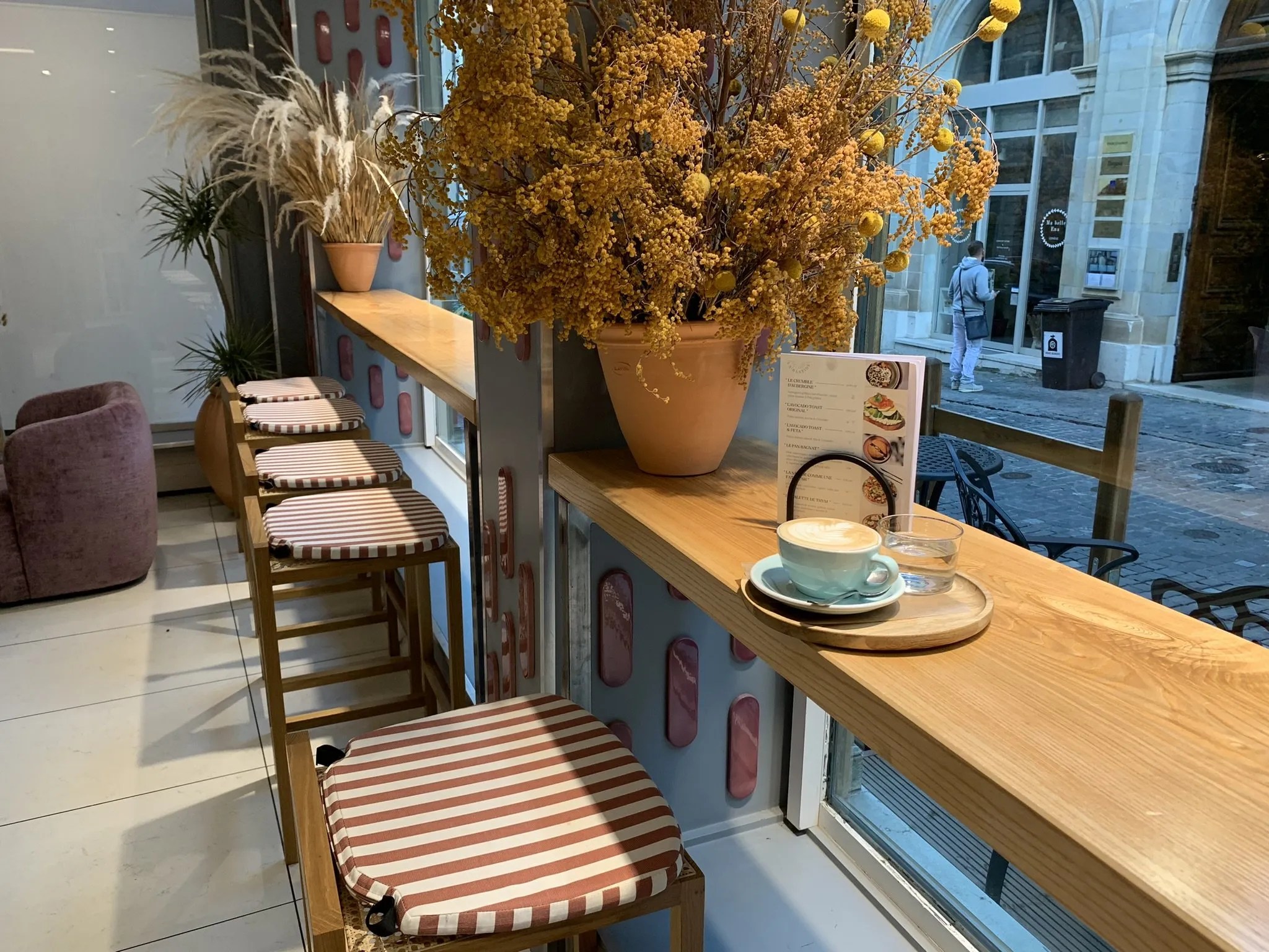 Best Coffee Places in Geneva Swiss Or Miss