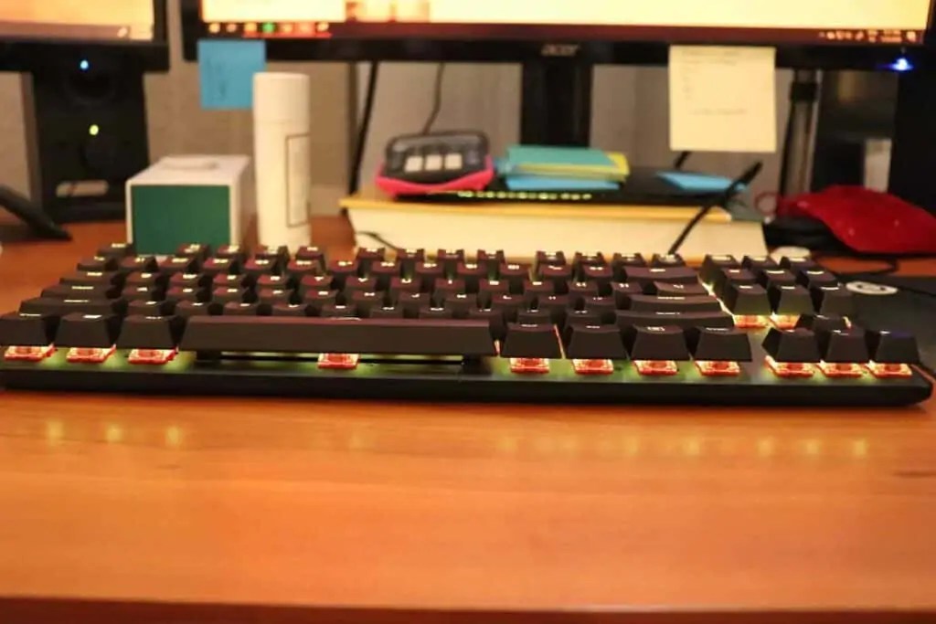 Does a Mechanical Keyboard Improve Typing Speed? Switch and Click