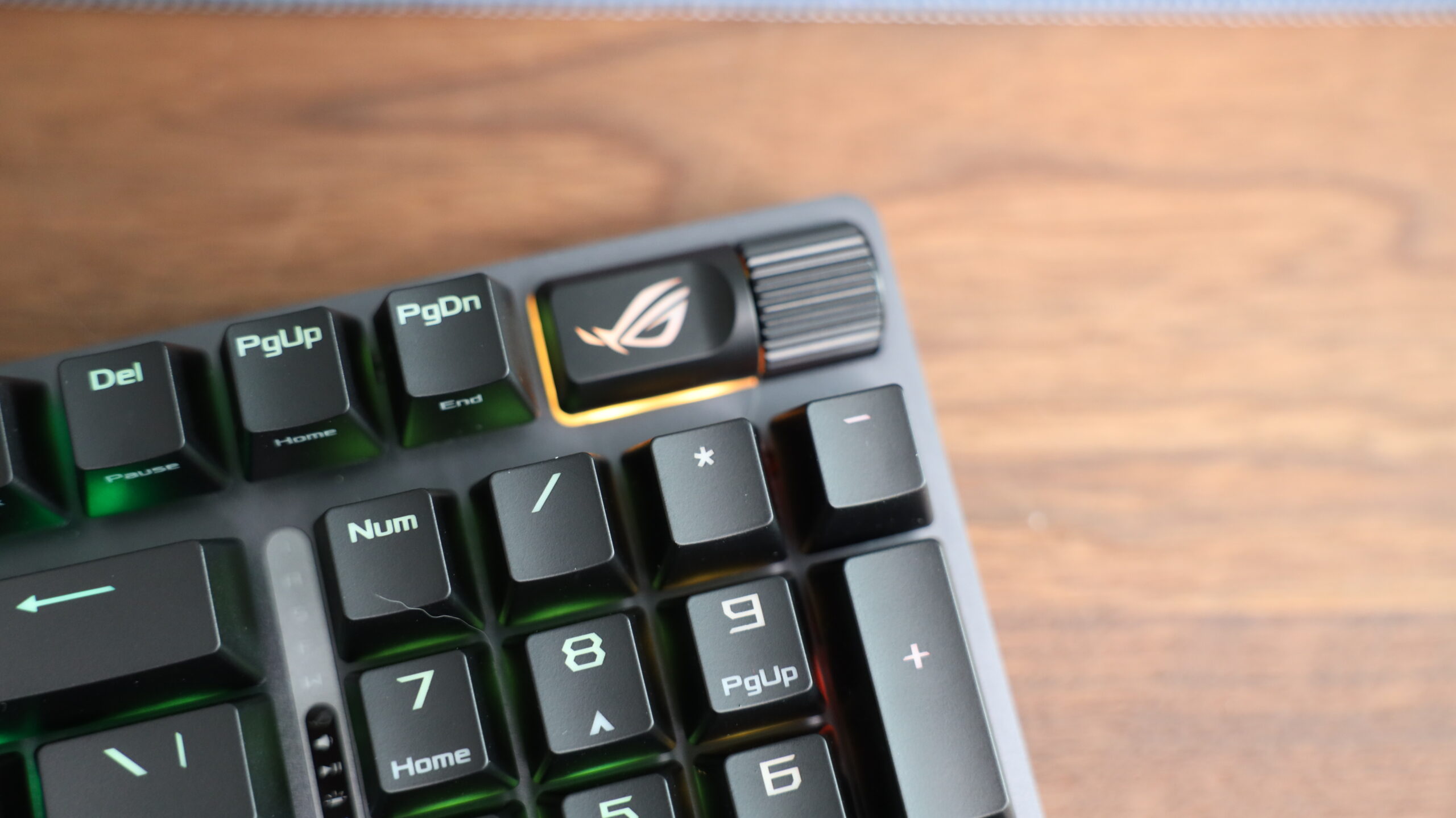 ASUS ROG Strix Scope II 96 Review It Actually Sounds GOOD