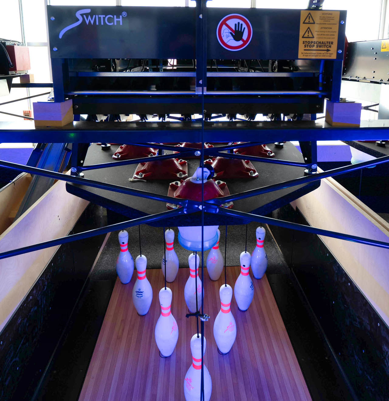 Pinsetters Switch International Bowling