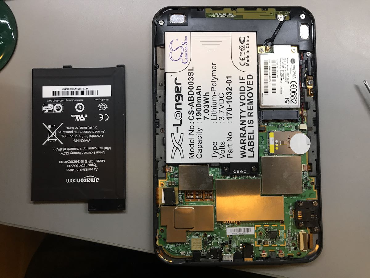 Kindle III Battery Replacement 4 The SWLing Post