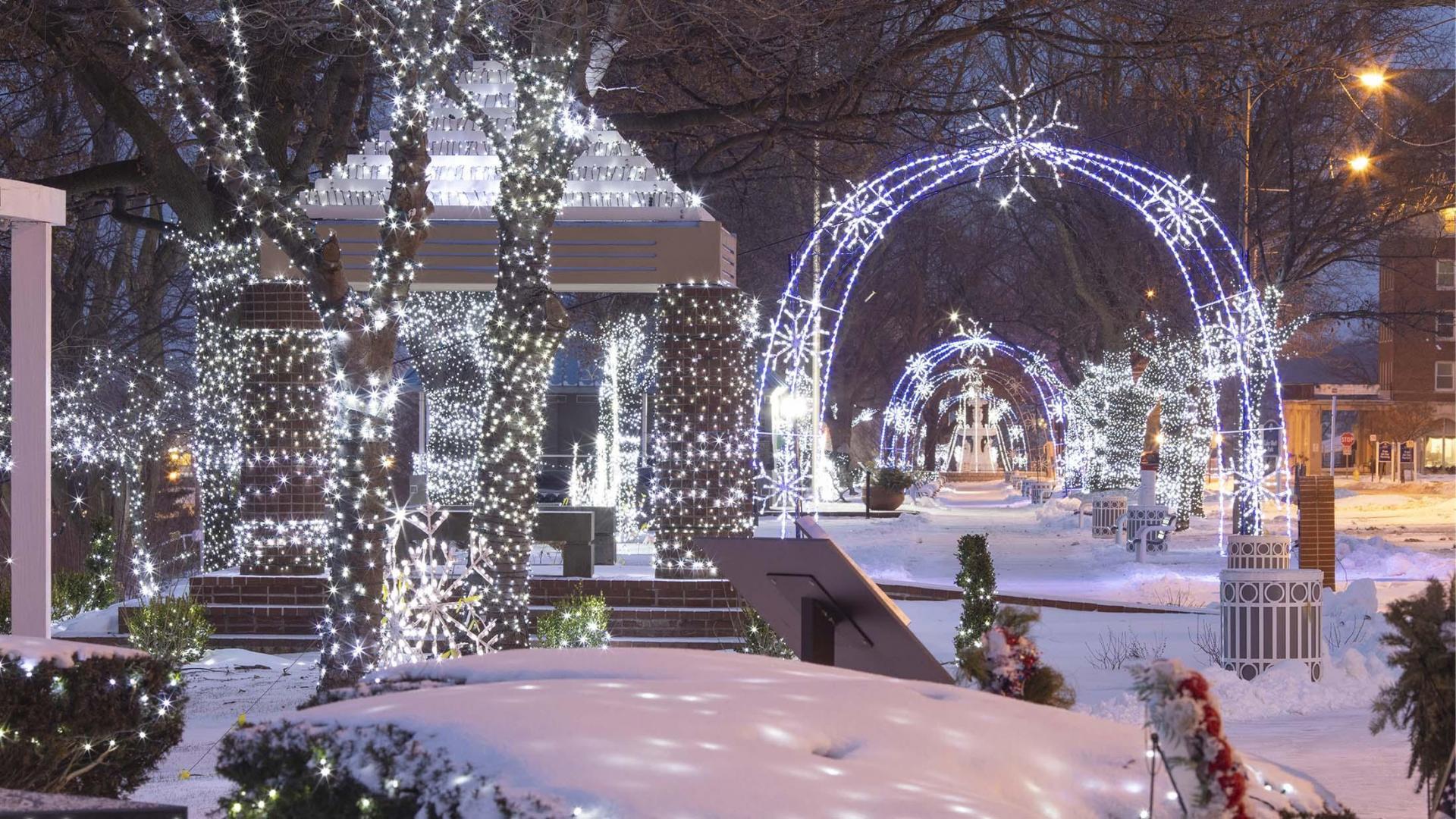 Walk through Christmas lights in Southwest Michigan Southwestern