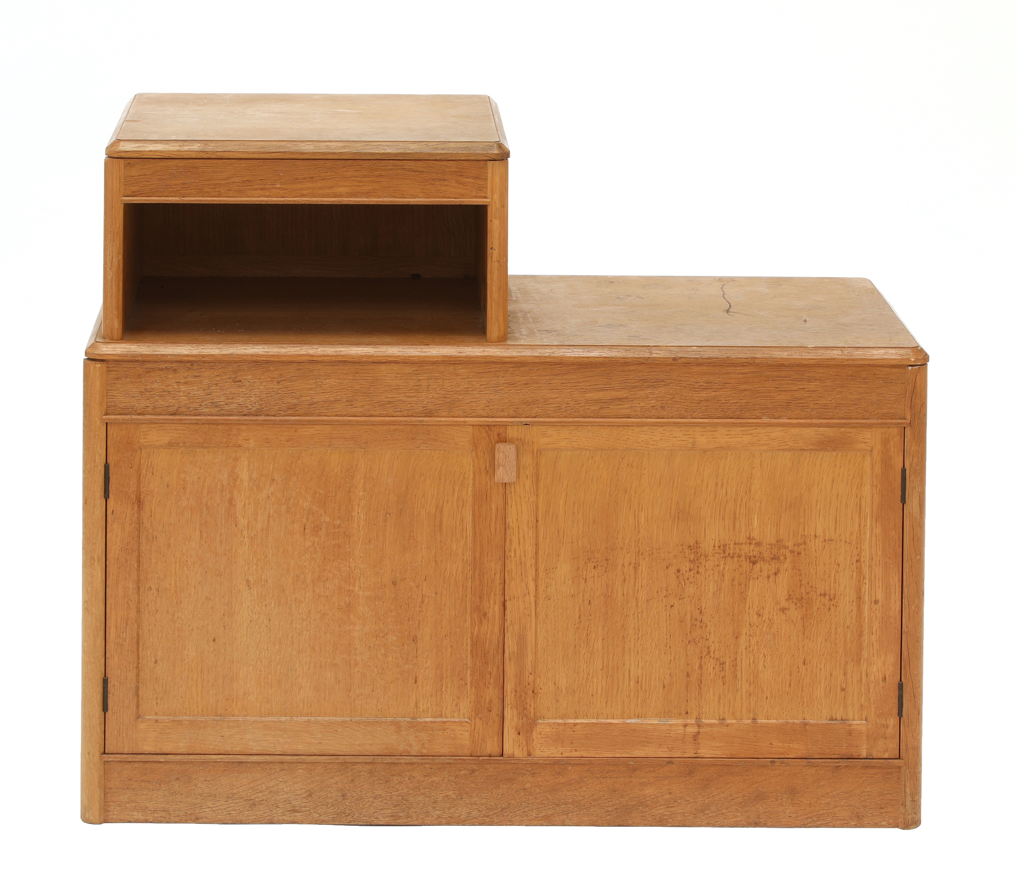 Lot 221 An oak bedside