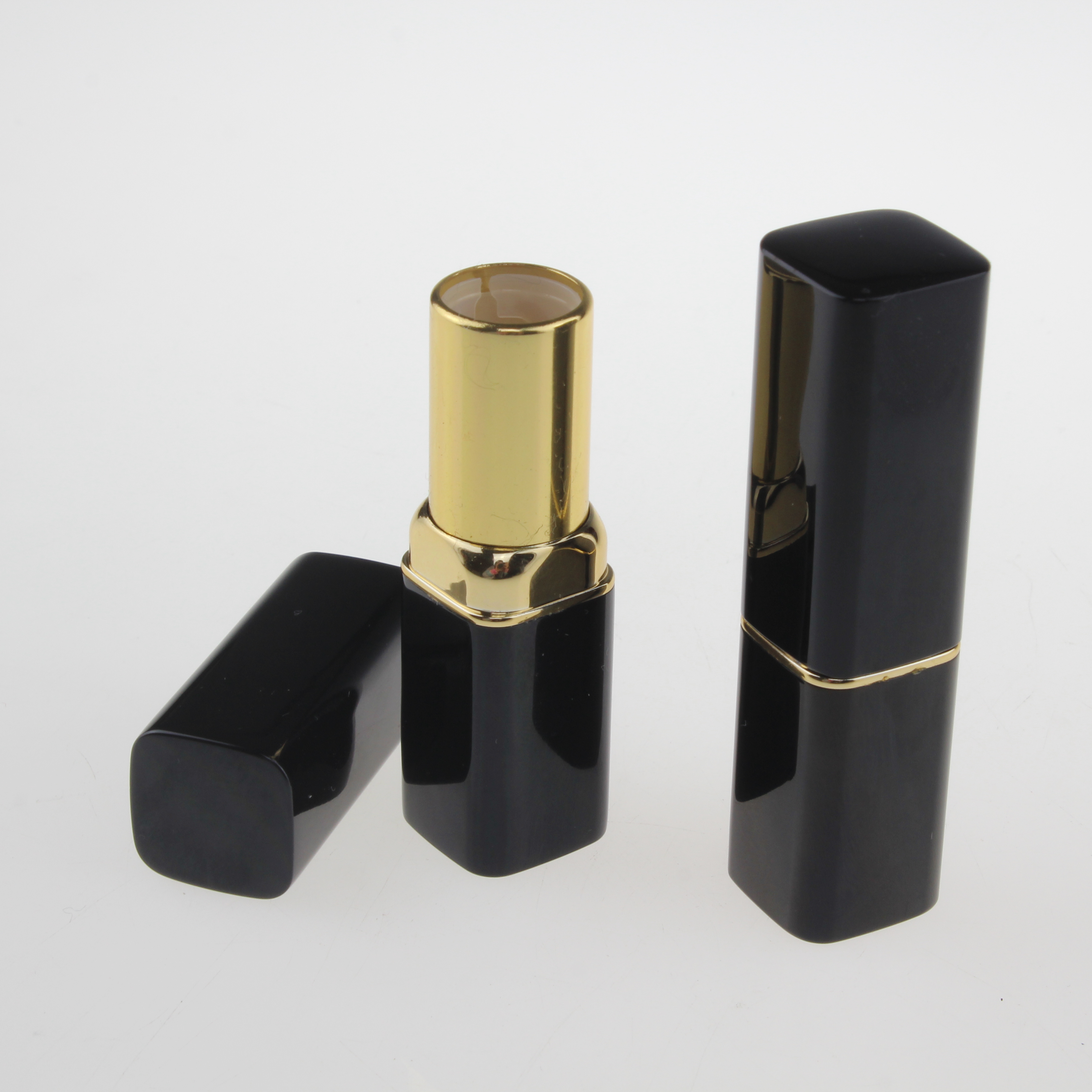 Wholesale 4g Custom Cosmetic Packaging Plastic Lipstick Tubes CosPack