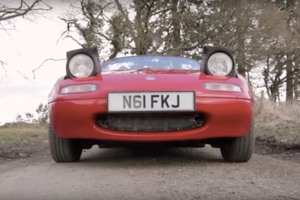 Video 10 Modern Sports Cars Made Awesome With Popup Headlights!