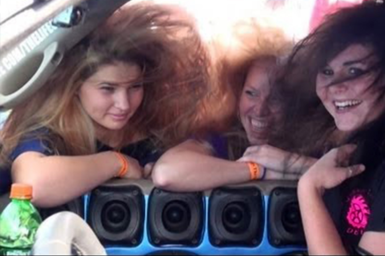 Bass Makes The Girls Scream 'OMG'!