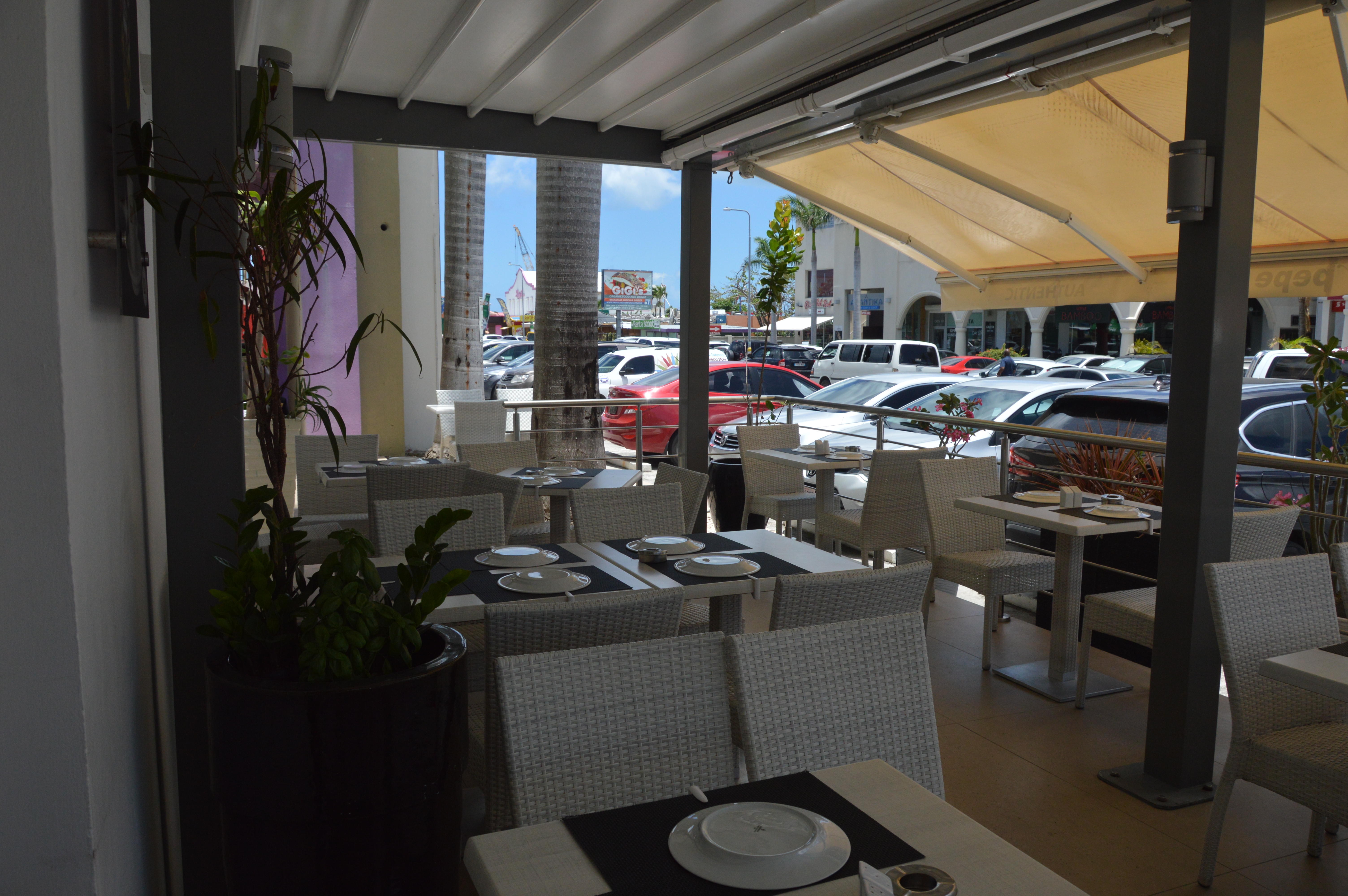 Sale & Pepe Sicilian Fare, Restaurant in Simpson Bay, St. Maarten