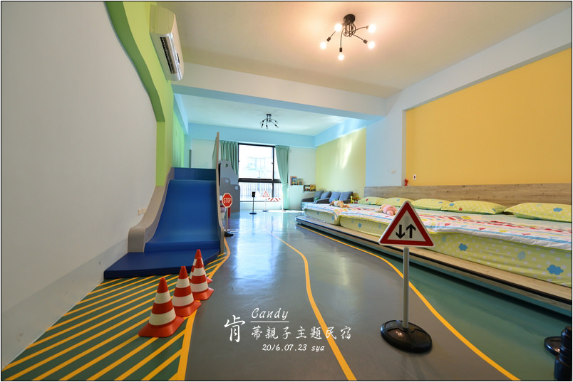 【台南 溜滑梯親子民宿】Candy肯蒂親子民宿 | 玩到不亦樂乎的賽車六人房