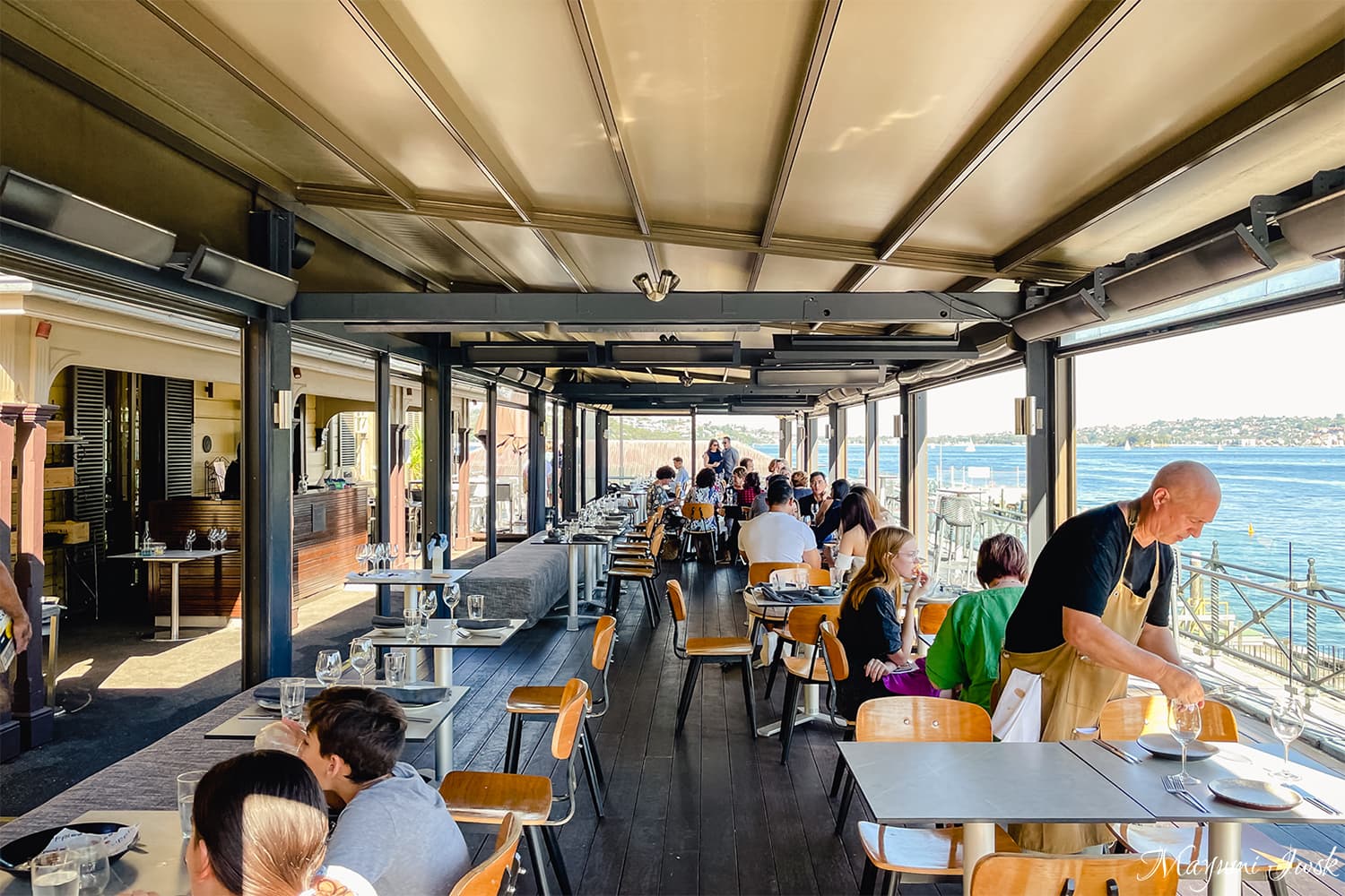 ローカルビーチの絶景レストラン「リプルズ・チャウダー・ベイ (RIPPLES CHOWDER BAY)」