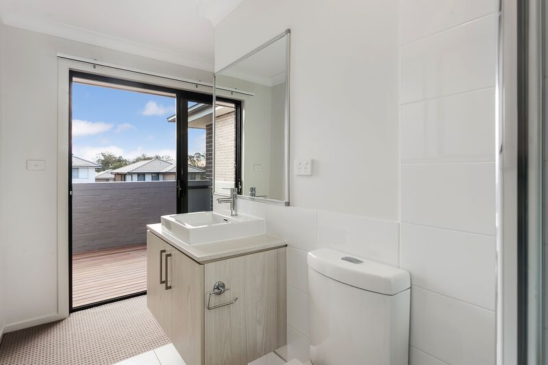 Brand New House in the heart of Schofield with rental return