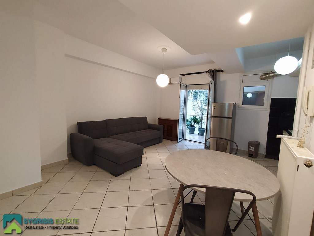 Studio Apartment Athens, Kypseli • Γκαρσονιέρα Αθήνα, Κυψέλη Sygrisis